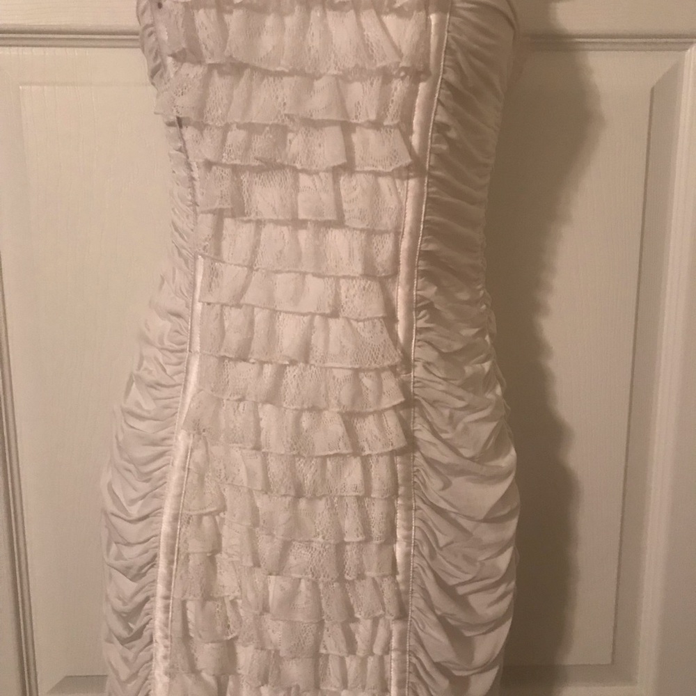 BEBE white strapless Lace dress size M - Picture 4 of 7